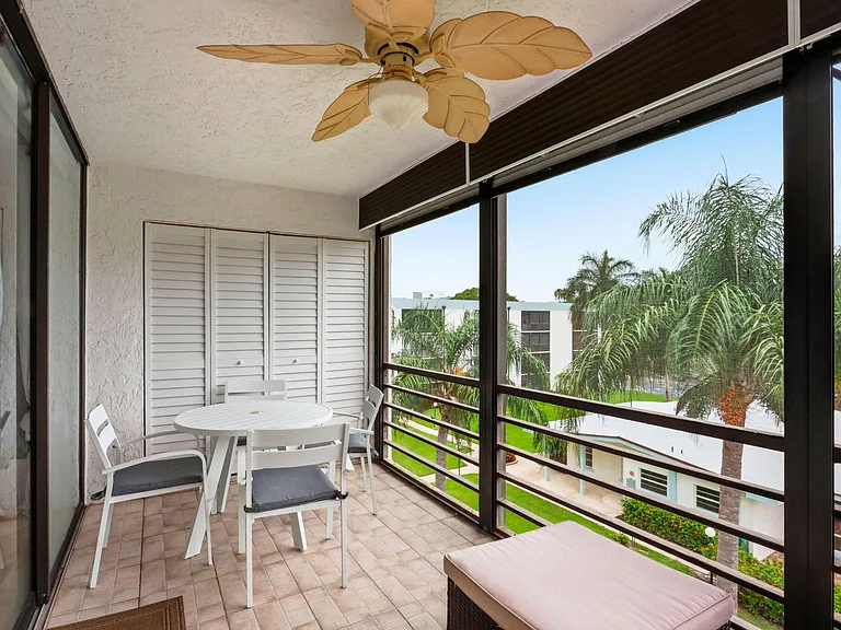 555 Banyan Tree Ln E #410 — Photo 17