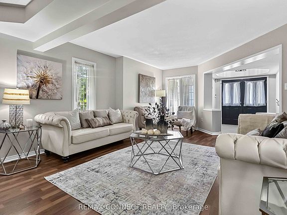 3rd image of 72 Warwick Ave