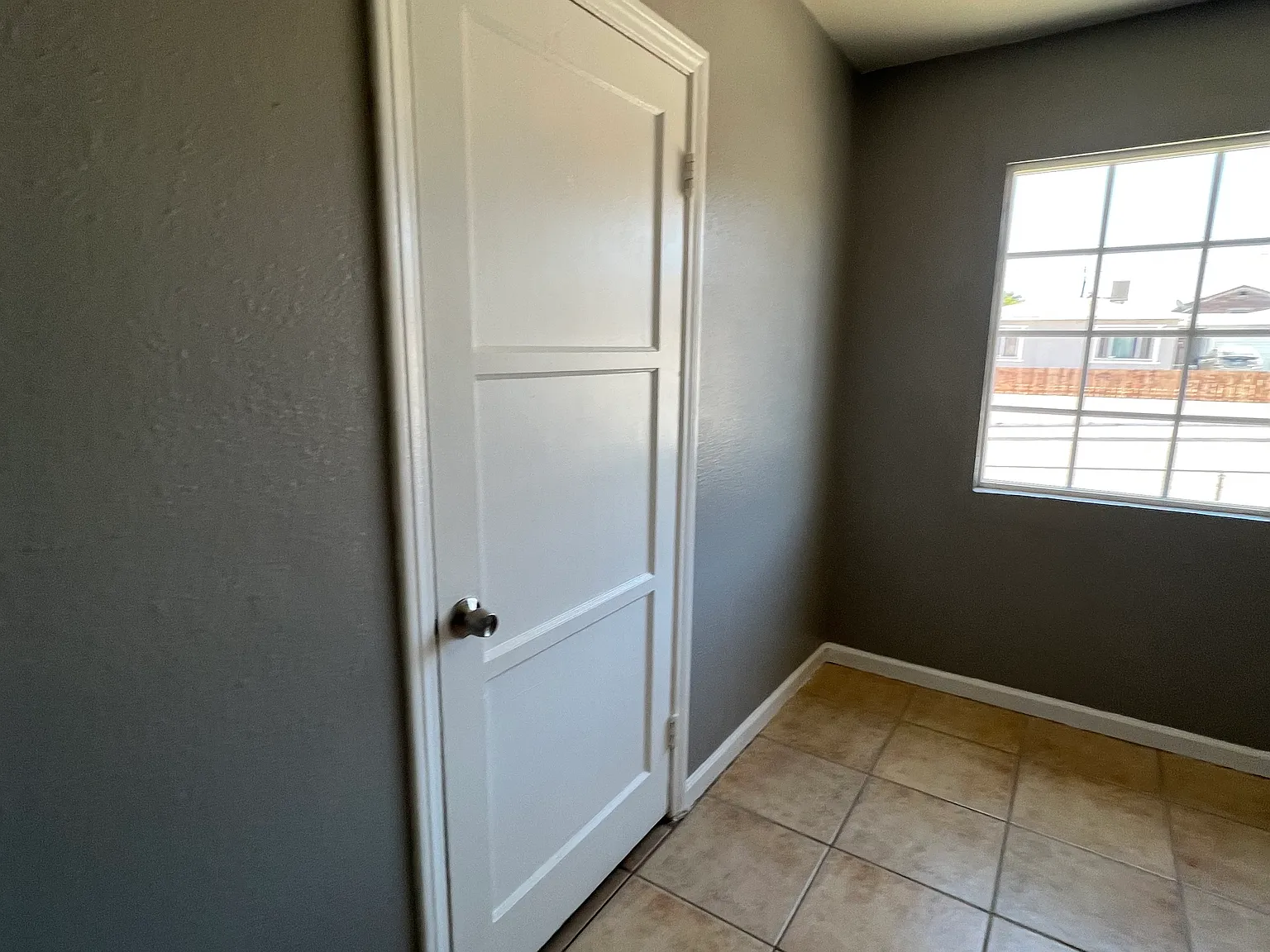 2 bed, 700 sqft, $1,350 — Photo 4