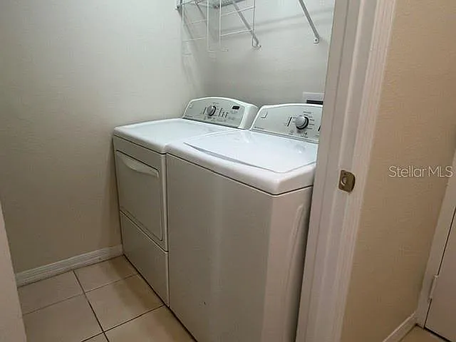 6630 S Goldenrod Rd #B — Photo 9