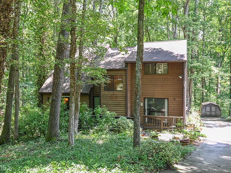 225 Snapfinger Dr — Photo 2
