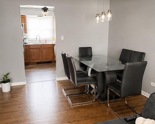 2nd image of 235 W Johnson St APT 2A