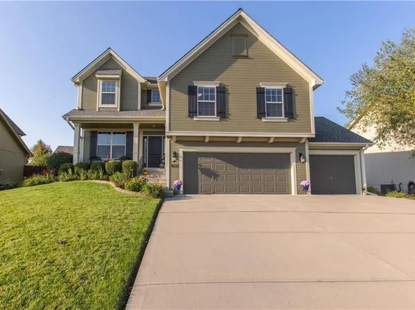1705 NW 93rd St, Kansas City, MO 64155