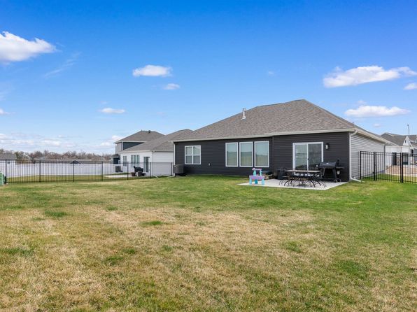 4659 N 212th St, Elkhorn, NE 68022