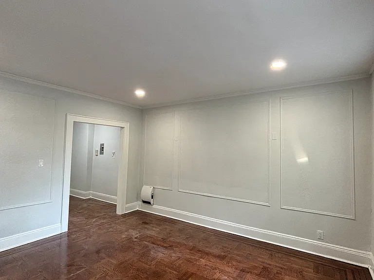 453 Boyden Ave #7 — Photo 10