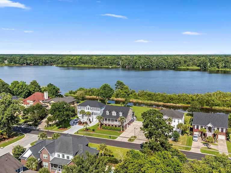 1733 Indigo Island Dr — Photo 6