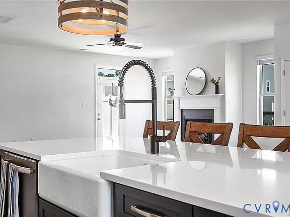 5th image of 10801 Porter Park Lane Gln