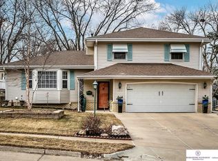 5014 S 93rd Cir, Omaha, NE 68127