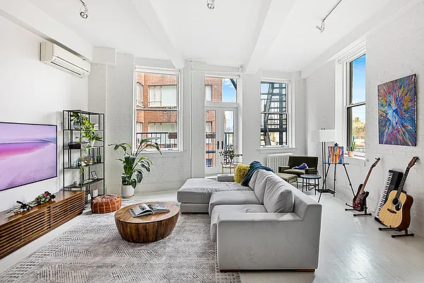 街 The Duchess Wraps Up Construction at 300 East 83rd Street on