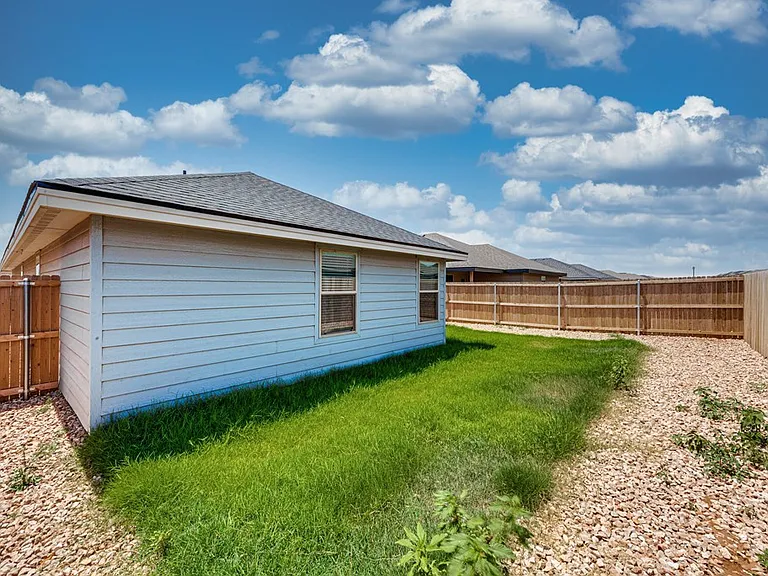 8213 E County Road 111 — Photo 26