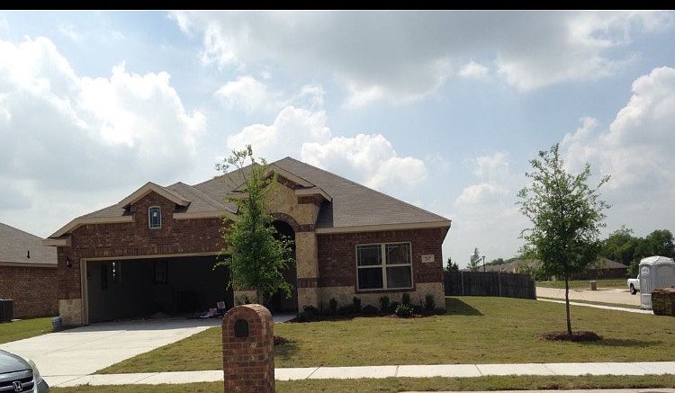 1st image of 217 Commonwealth Cir