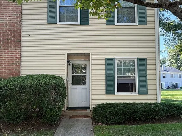 390 McDowell Dr, East Brunswick, NJ 08816