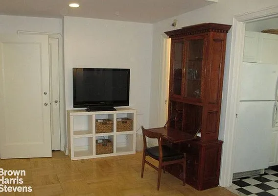 Rented by Brown Harris Stevens | media 24