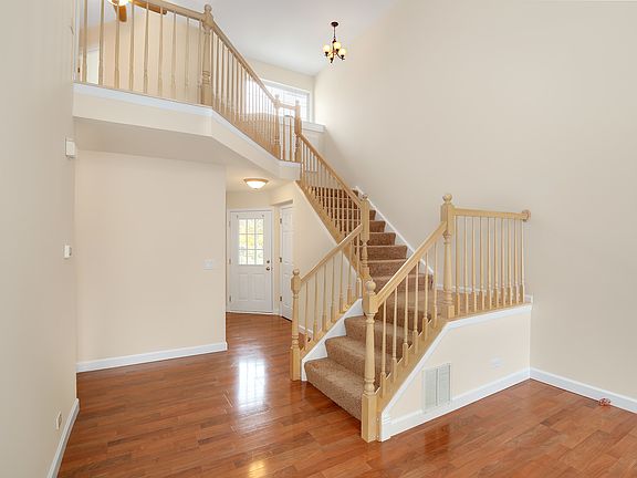 4th image of 907 Ainsley Dr #907