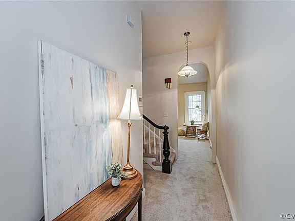 5th image of 406 W Clay St