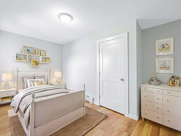 161 18th Street image 19 of 28