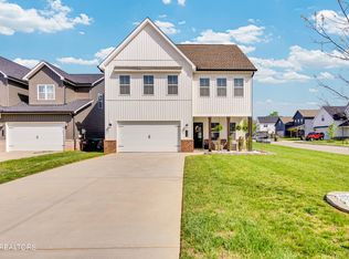 1111 Belle Pond Ave, Knoxville, TN 37932