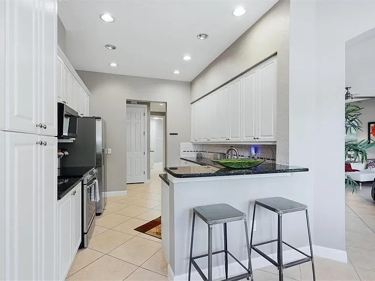 5514 46th Ct W — Photo 10