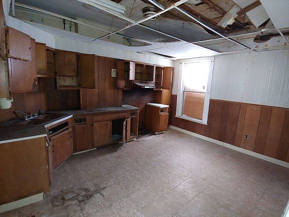 5th image of 100 Fage Ave & Cannon St