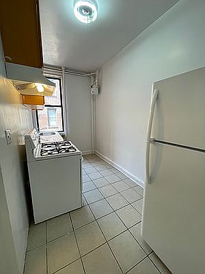 4th image of 455 Fort Washington Ave APT 5B