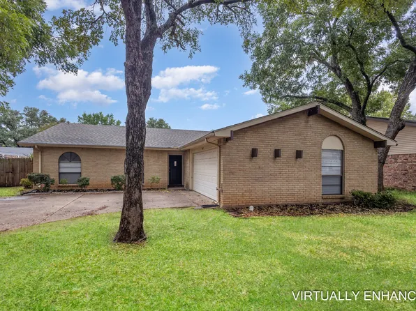 4104 Foxmoor Ct, Arlington, TX 76016