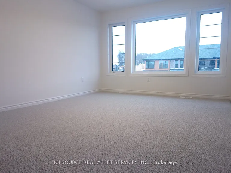 4 Bellhouse Ave — Photo 13