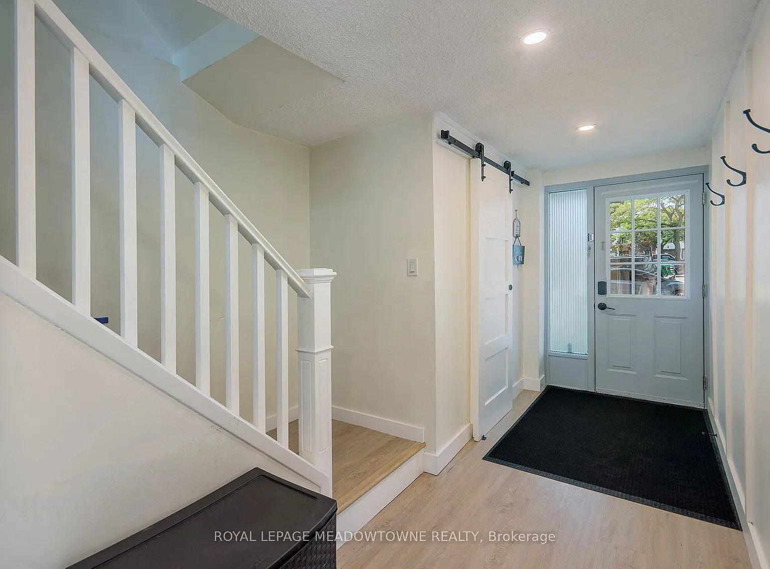 3 bed, $3,300 — Photo 4
