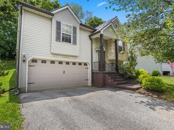 712 Blossom Hill Ln, Dallastown, PA 17313