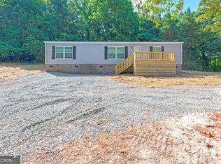 192 Brittany Cove Cir, Lavonia, GA 30553