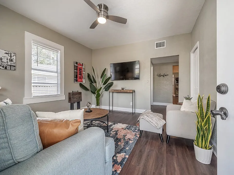 2501 W North B St #1-ID1053134P