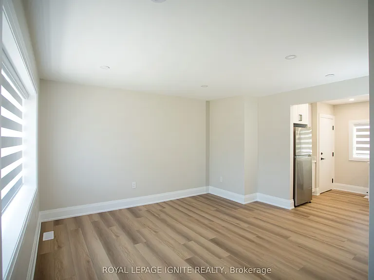 38 Parent Ave #MAIN — Photo 4