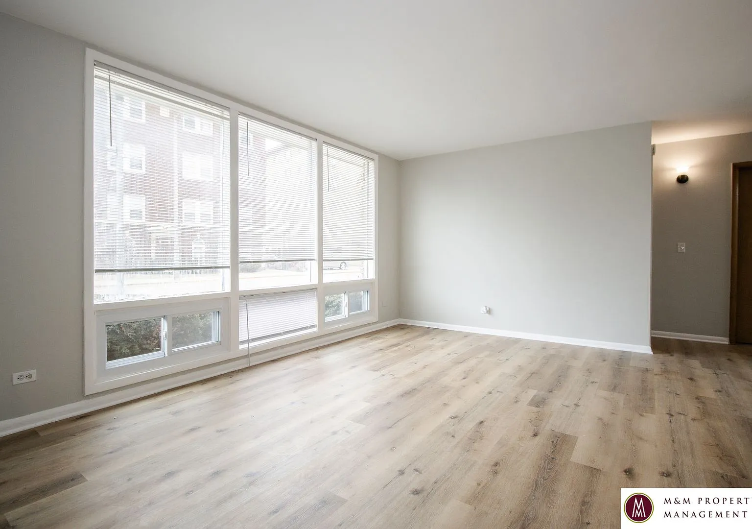 7406 Randolph — Photo 1