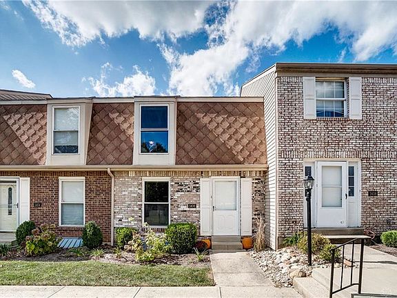 2nd image of 1406 Long Island Ct