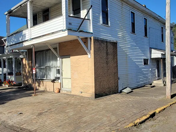 801 Broadway Ave, Wellsville, OH 43968
