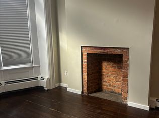 114 Washington St APT 1, Troy, NY 12180