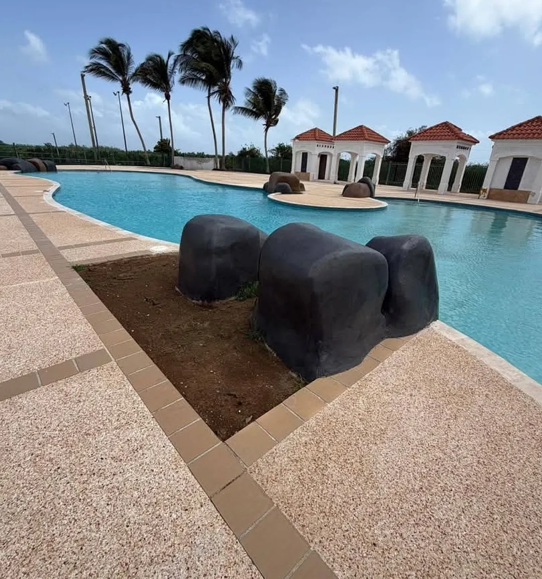 3 bed, 2.5 bath, $2,000 — Photo 1
