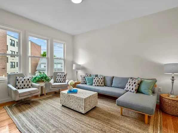 25 Brinsley St Floor 2, Dorchester, MA 02121