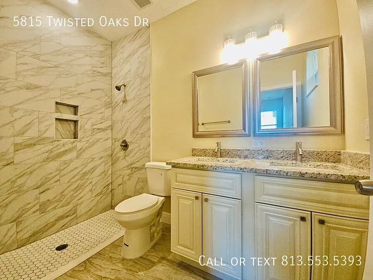 5815 Twisted Oaks Dr — Photo 46