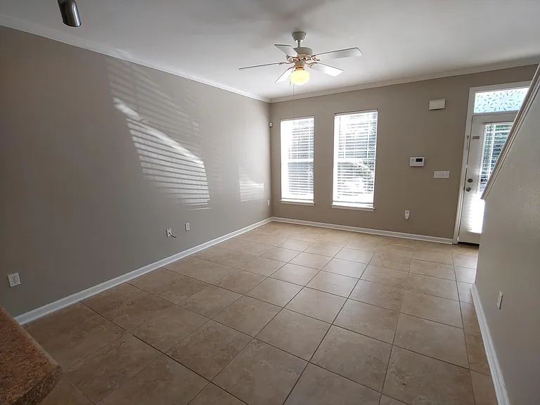2400 Fred Smith Rd #306 — Photo 5
