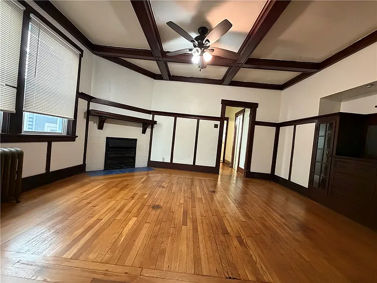5730 Howe St #1 — Photo 5