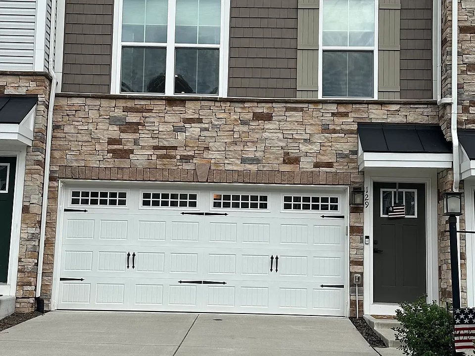 129 Bayhill Ter