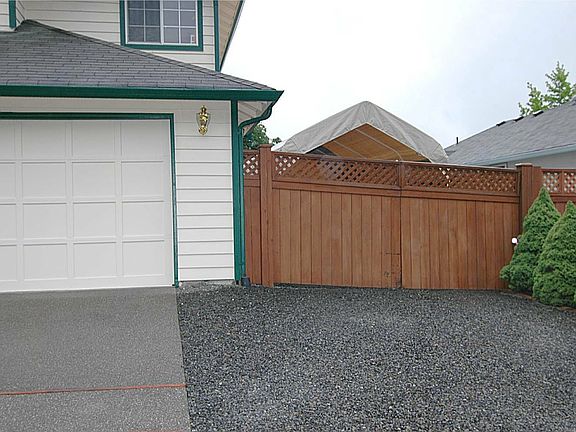 3rd image of 7112 71st Ave NE