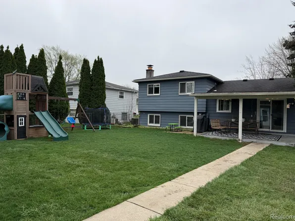 38604 Maes St, Westland, MI 48186