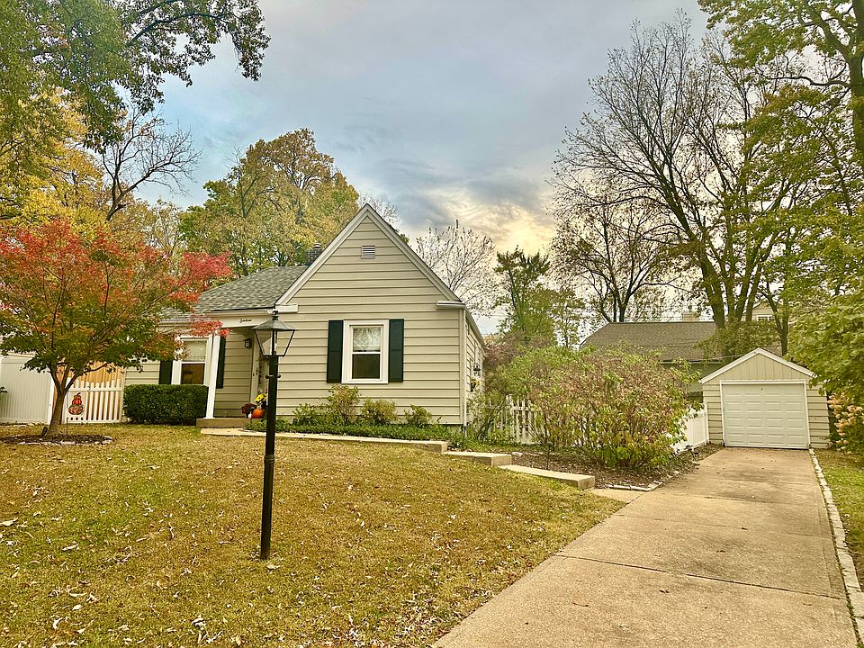 1st image of 16 Silver Ln