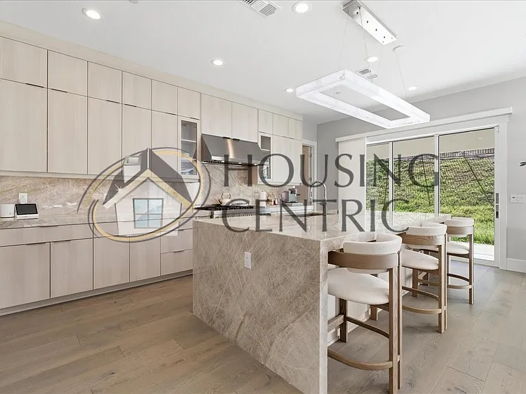 1390 Wheeler Peak Ct — Photo 14
