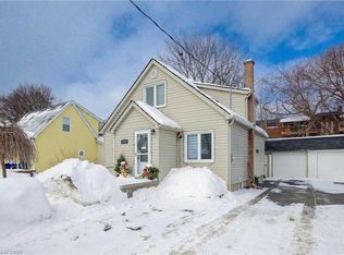 1170 Union St, Kitchener, ON N2H 6K2