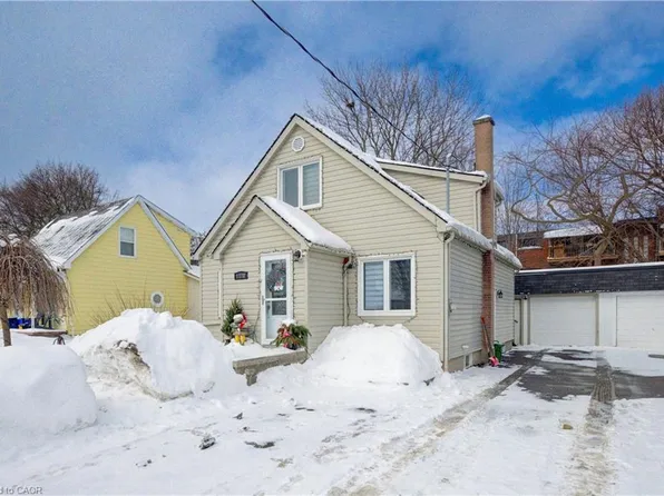 1170 Union St, Kitchener, ON N2H 6K2