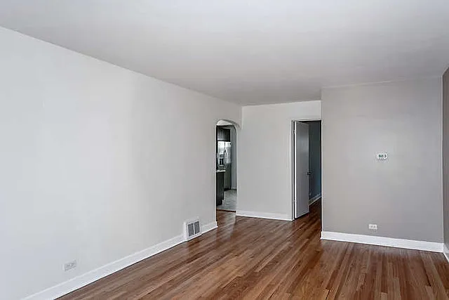 2140 Dobson St — Photo 4