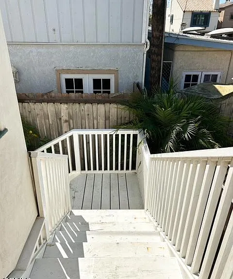 248 Cahuenga Dr — Photo 61