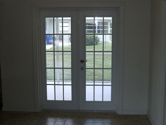 5th image of 4276 Saint Clair Ave W